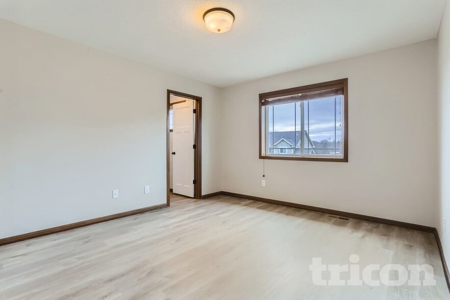 Building Photo - 1133 Rosemary Ln