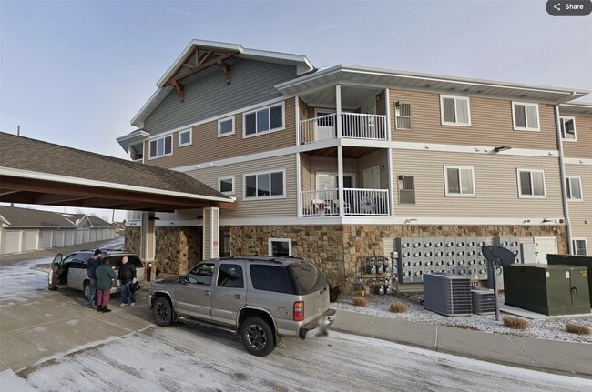 Building Photo - 2821 Ithaca Dr