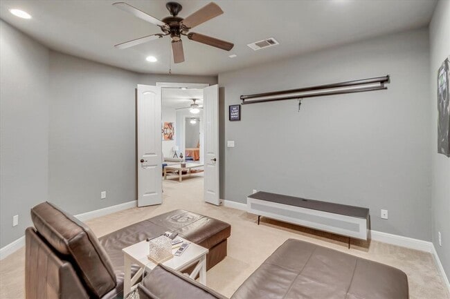 Building Photo - 2820 Rio Verde Dr