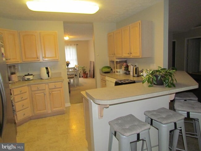 Building Photo - 23240 Willow Creek Way
