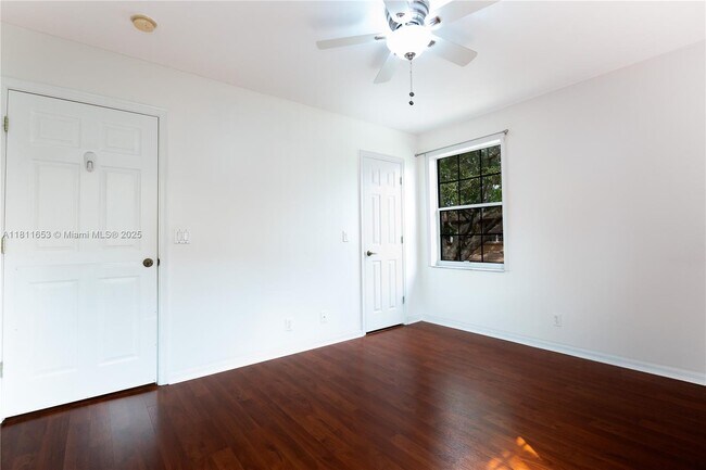 Building Photo - 1250 Hayes St
