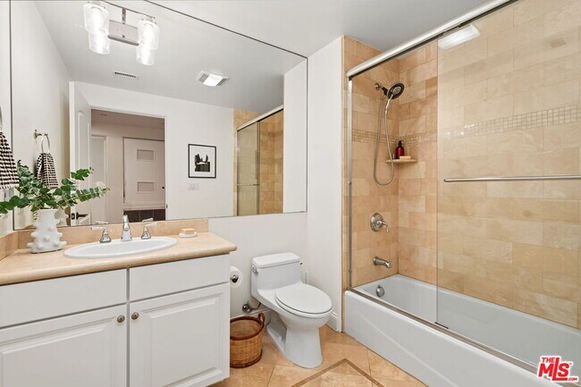 Building Photo - 1511 Camden Ave
