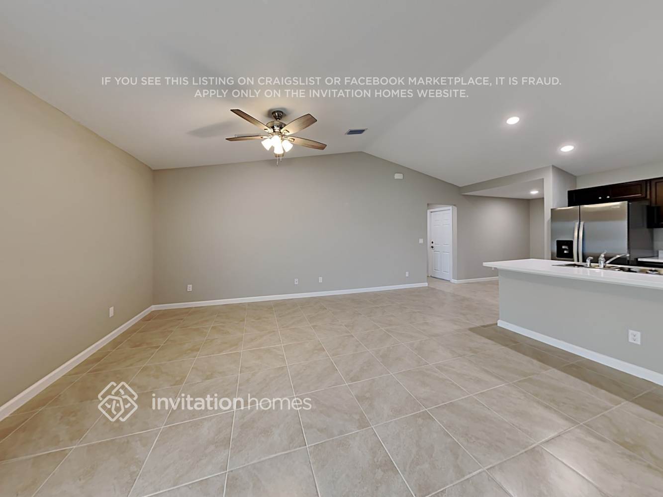 Building Photo - 802 SW Tulip Blvd