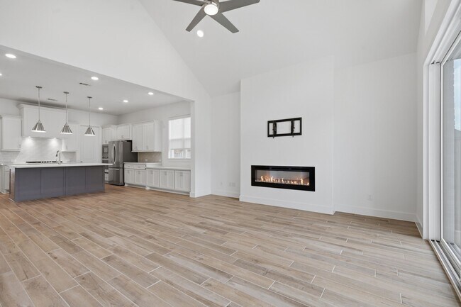 Building Photo - 8011 Fenway Hts Dr