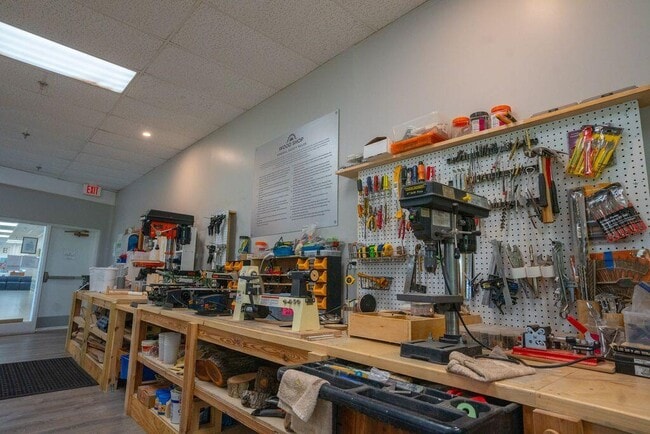 Building Photo - 14 Westbury E