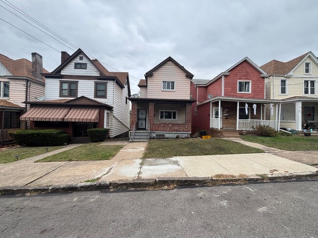 Building Photo - This is a Lease-to-Own – Not a typical rental.