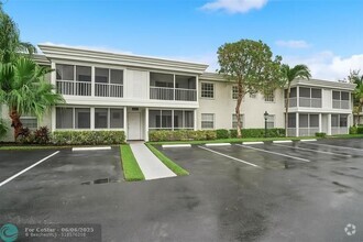 Building Photo - 6211 Bay Club Dr