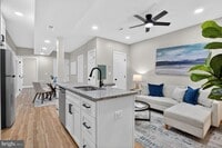 Building Photo - 212 36th St NE