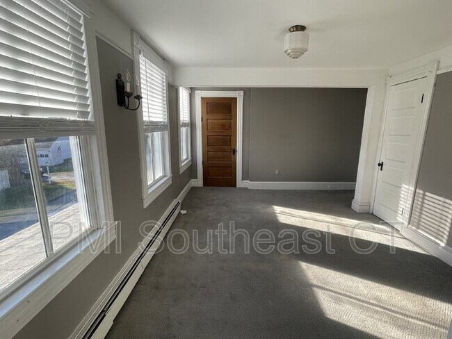 Building Photo - 26 Academy Ln