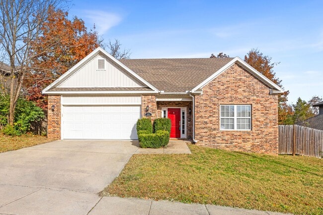 Primary Photo - Charming 3-Bed Home in Fayetteville