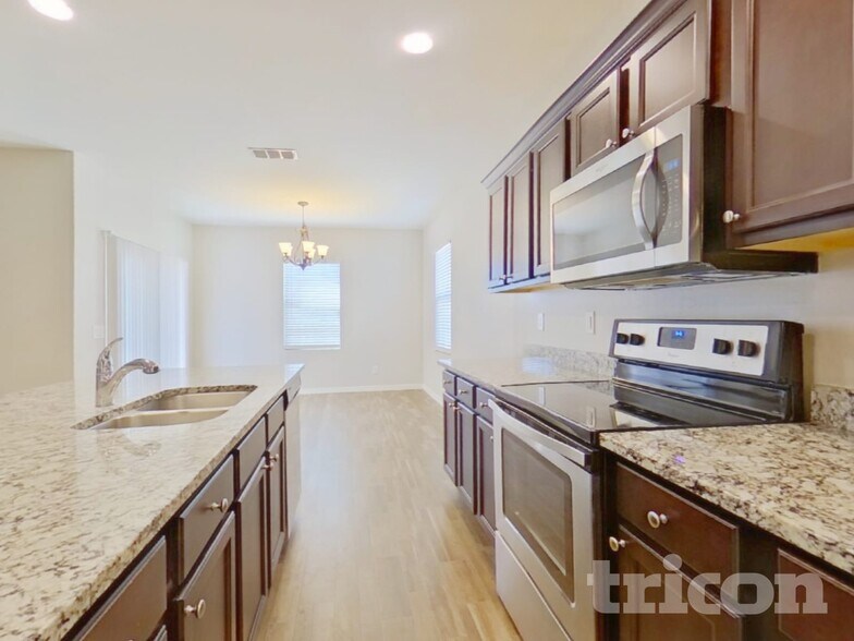 Building Photo - 36990 W Nola Way