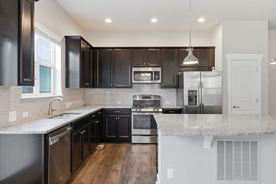 Building Photo - 4958 Verbena St