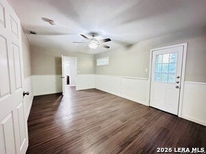 Building Photo - 10806 Lazy Oaks Dr