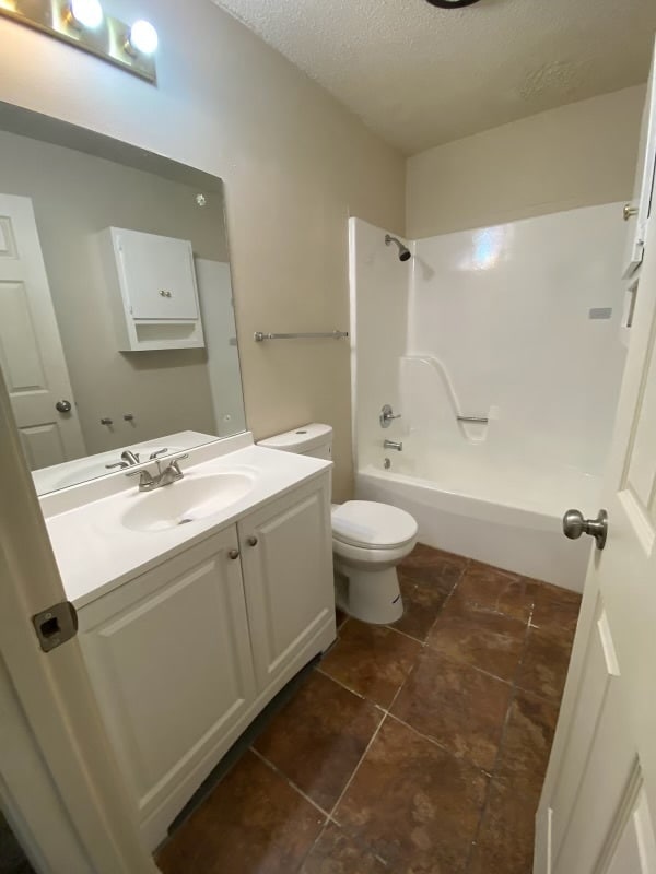 Building Photo - 1008 Jane Dr