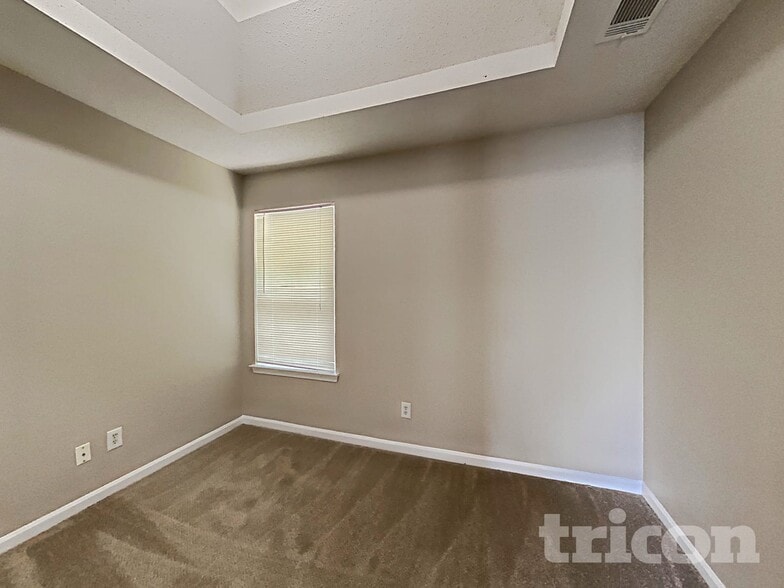 Building Photo - 5849 Black Top Way