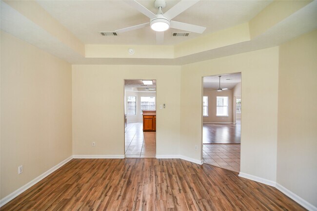 Building Photo - 1811 Ridgeway Trail