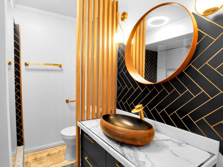 Building Photo - 6314 Friars Rd