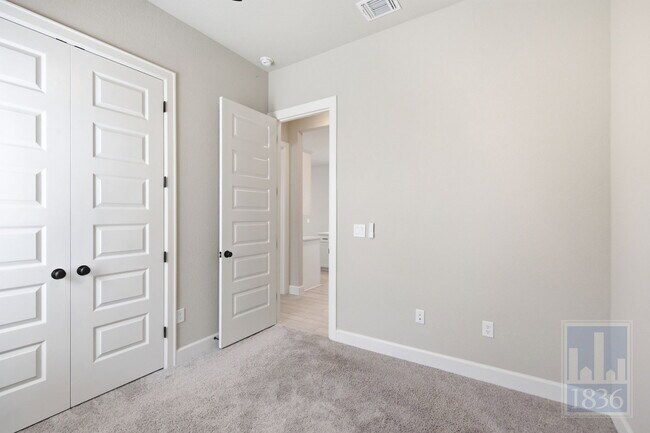 Building Photo - 4910 Warm Wassail Dr