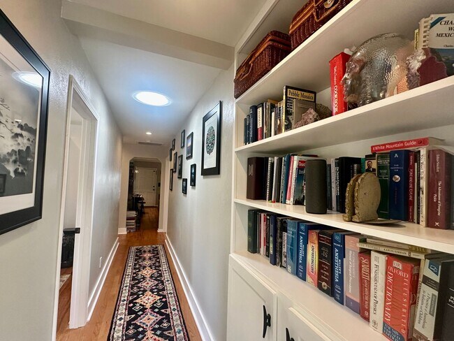 Building Photo - Updated Palo Alto Dream Rental with Backya...