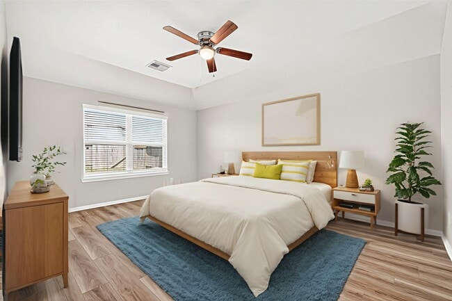 Building Photo - 3326 McDonough Way