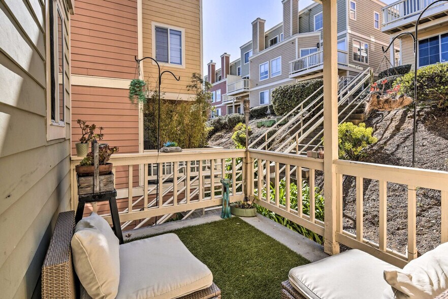 Building Photo - 169 Cleo Rand Ln