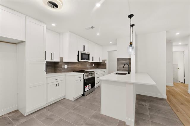 Building Photo - 2210 Placid Dr