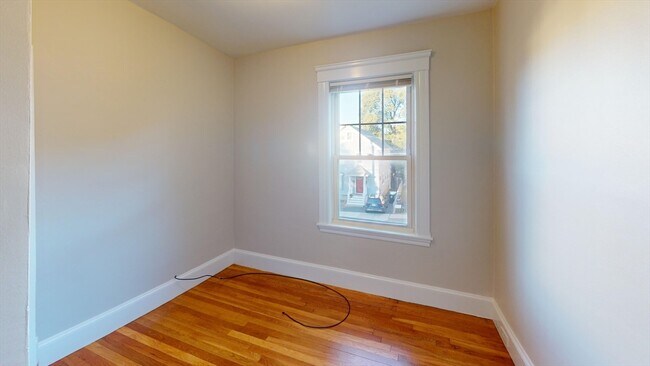 Building Photo - 39-41-41 Upland Rd