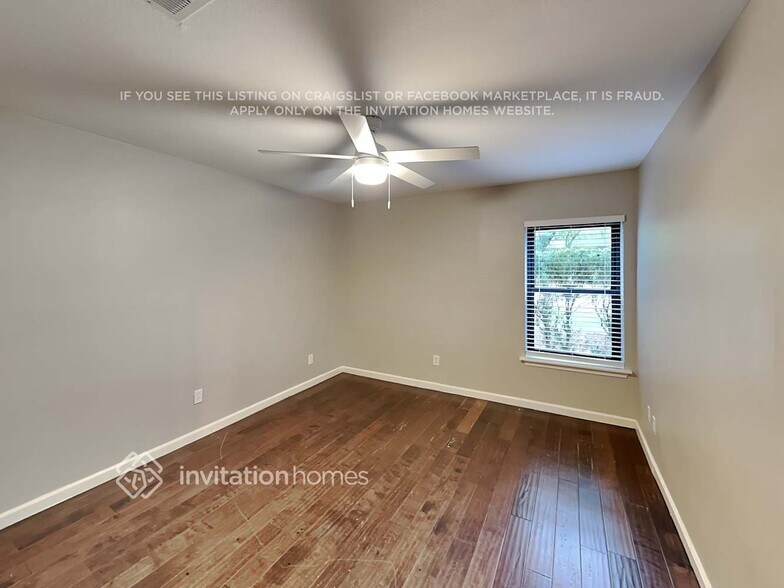 Building Photo - 7 Black Cherry Ct