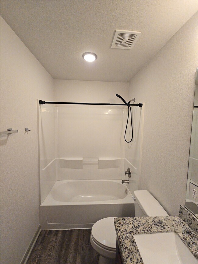 Building Photo - 626 Magnolia Bend