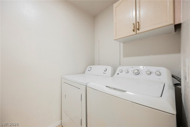 Building Photo - 2603 Noble Fir Ave