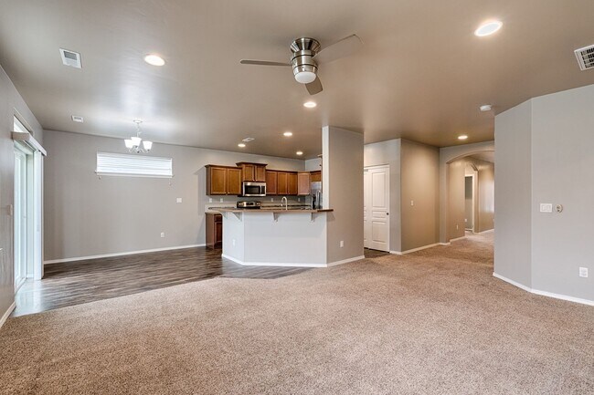 Building Photo - 10268 W Shelborne Dr