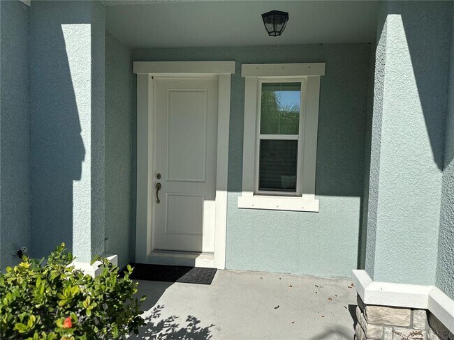 Building Photo - 11665 Rolling Green Dr