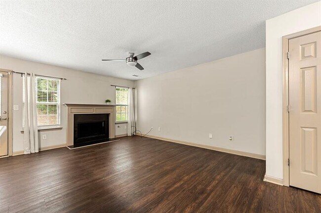 Building Photo - 435 Thistle Cove