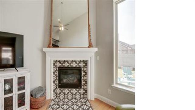 Building Photo - 1121 8th St