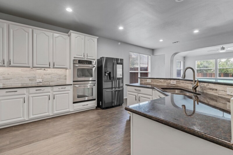 Building Photo - 5209 Memorial Dr