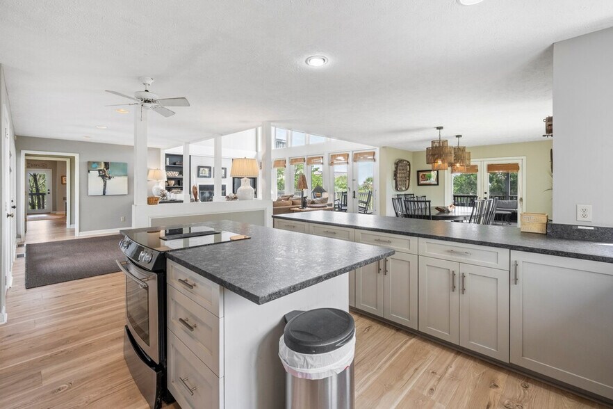 Building Photo - 409 Debordieu Blvd