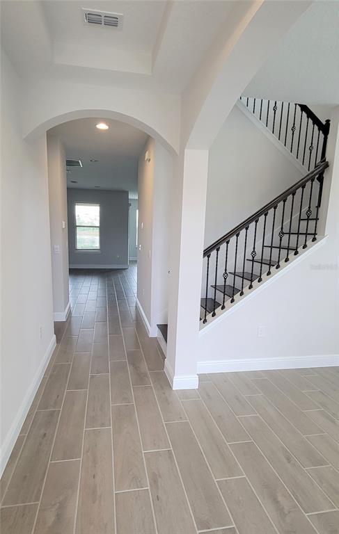 Building Photo - 9753 Lost Creek Dr