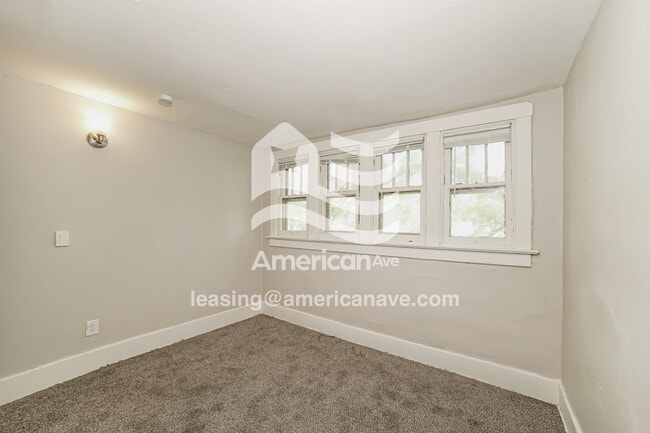 Building Photo - 1205 W Brons Ave
