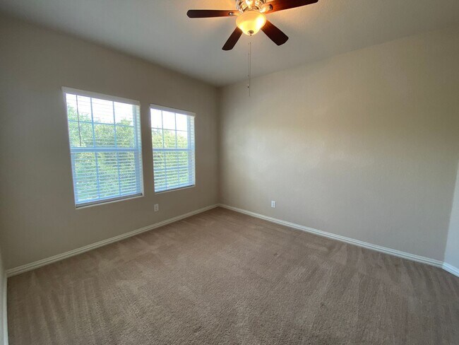 Building Photo - July Move-In Special