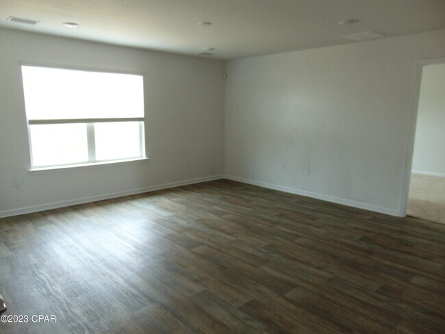 Building Photo - 105 Osprey Lake Rd