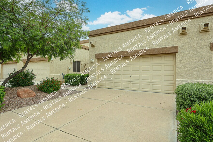Building Photo - 6730 E Hermosa Vista Dr