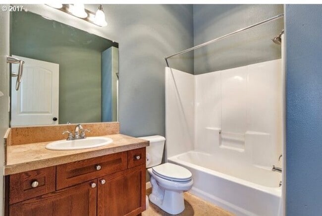 Building Photo - 9041 SW Rystadt Ln