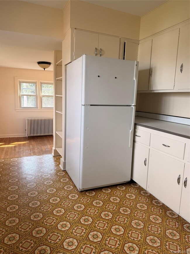 Building Photo - 6 Quelch Ave