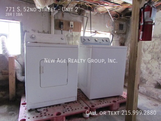 Building Photo - Spacious 2 bedroom near 52nd and Baltimore...