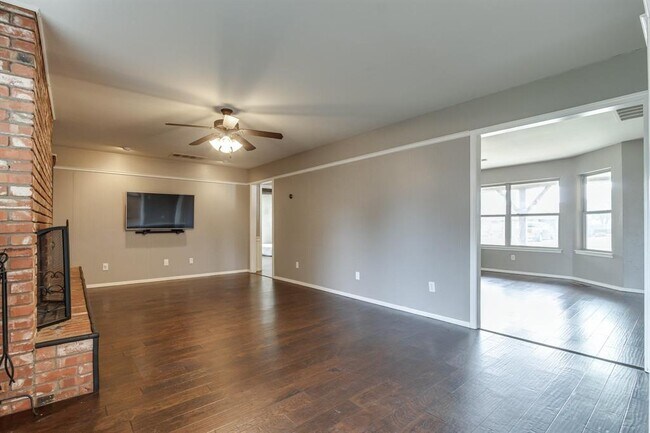 Building Photo - 3213 NW 61st Pl