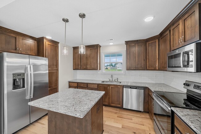 Building Photo - Pet Friendly Three Bedroom!