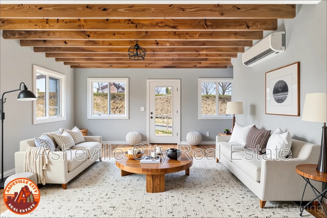 Building Photo - 12 New St