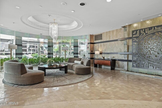 Building Photo - 2402 E Esplanade Ln