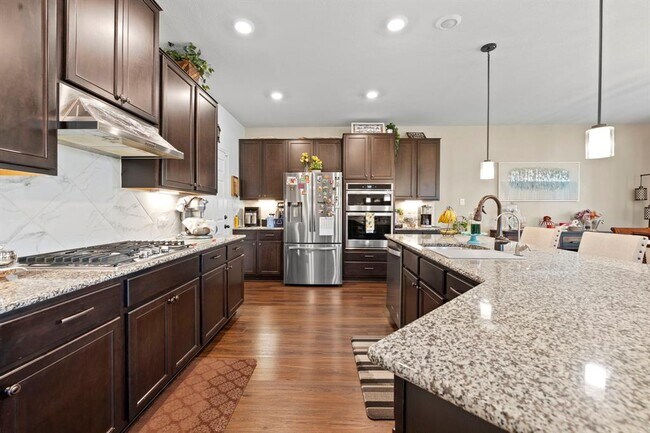 Building Photo - 1601 Sonny Dr