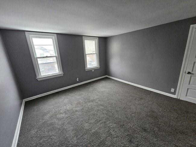 Building Photo - 3336 W 54th St